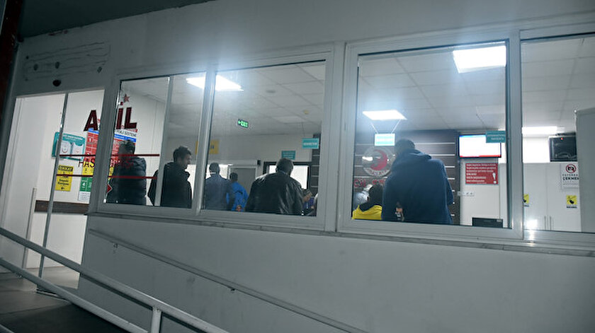 Marmaris'te 50 kişi yemekten zehirlendi.
