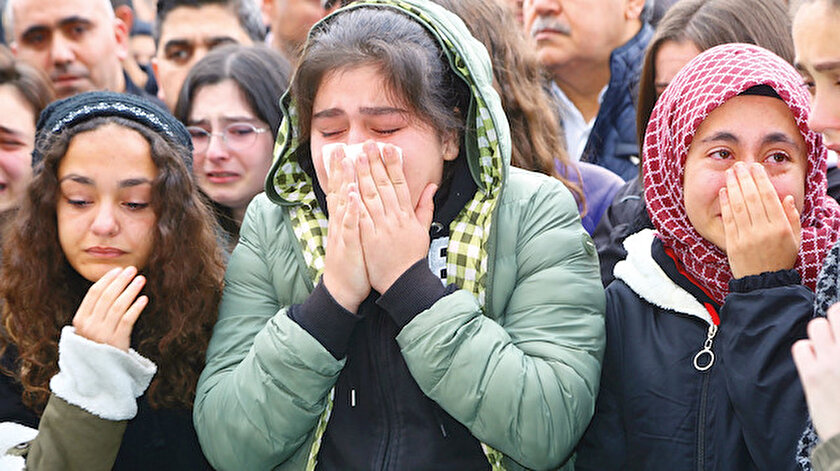 Göksu Akyel ve Sinem Aksu için eğitim gördükleri okullarda tören düzenlendi. Sporcuların arkadaşları gözyaşlarını tutamadı