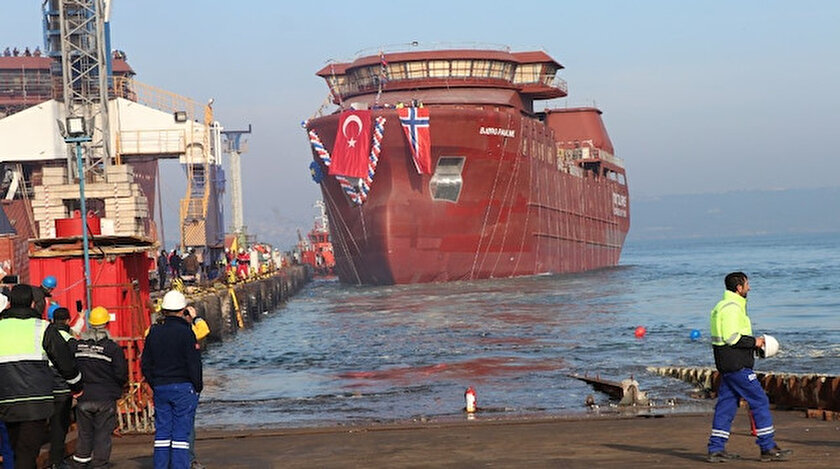 Norveçli firma için üretilen balık taşıma gemisi denize indirildi