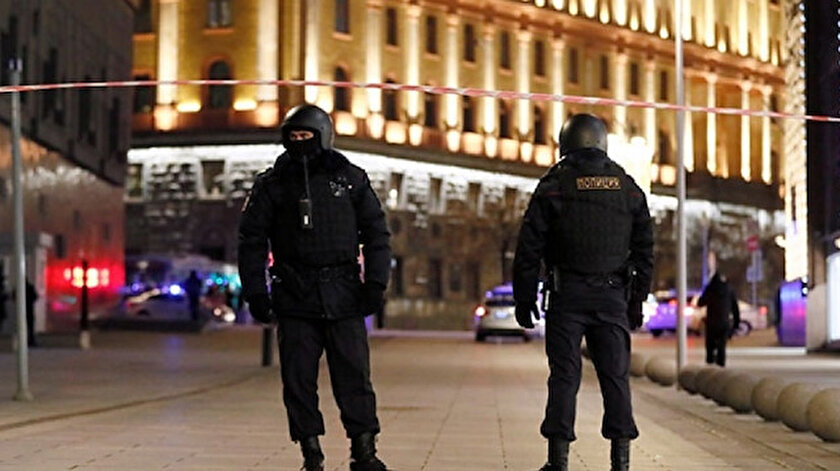 Moskova Da Saldiri Biri Fsb Gorevlisi 5 Kisi Hayatini Kaybetti