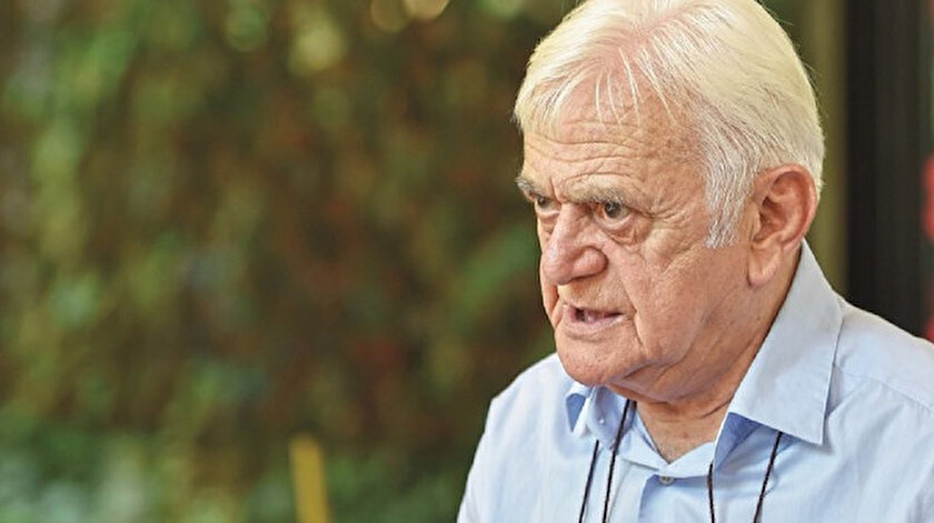 Mutefekkir Mehmet Genc Milliyetciligin En Onemli Kriteri Milletinin Ustunde Hakikati Sevmektir