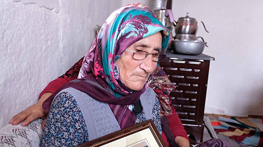 Necati Keleş'in annesi Ayşe Keleş.
