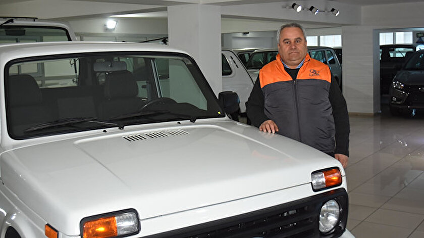 kucuk bir tamir atolyesiyle basladi
