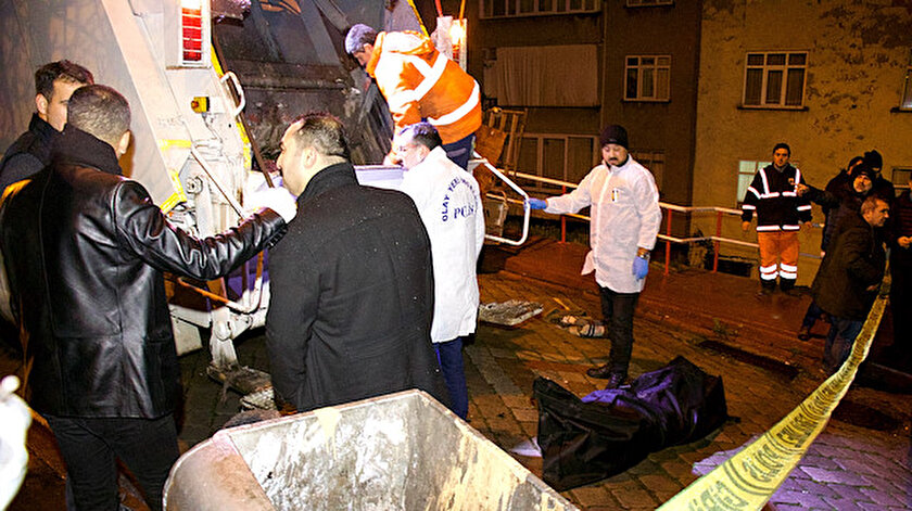 Samsun'da çöp kamyonunda erkek cesedi bulundu.