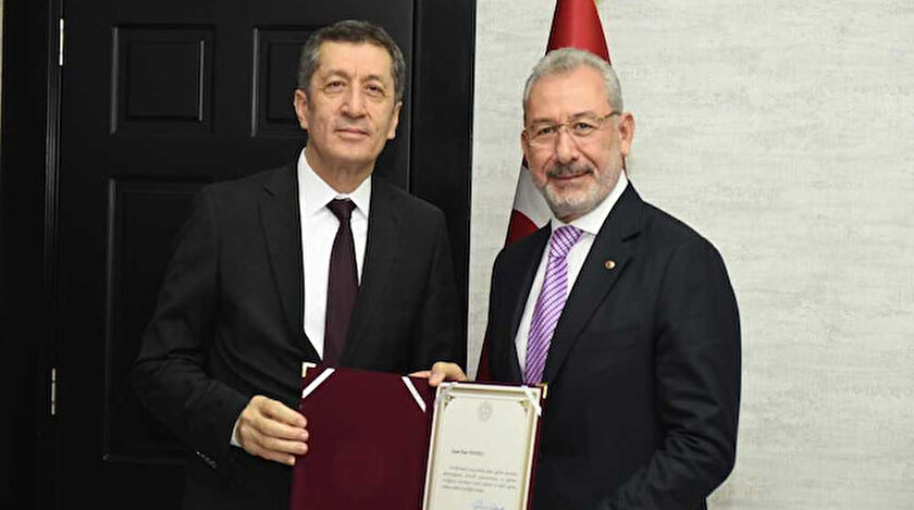 Milli Eğitim Bakanı Ziya Selçuk,- Tosyalı Holding Yönetim Kurulu Başkanı Fuat Tosyalı