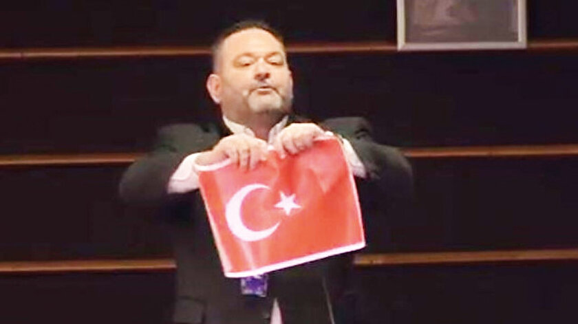 Avrupa’daki Türkler dava açacak