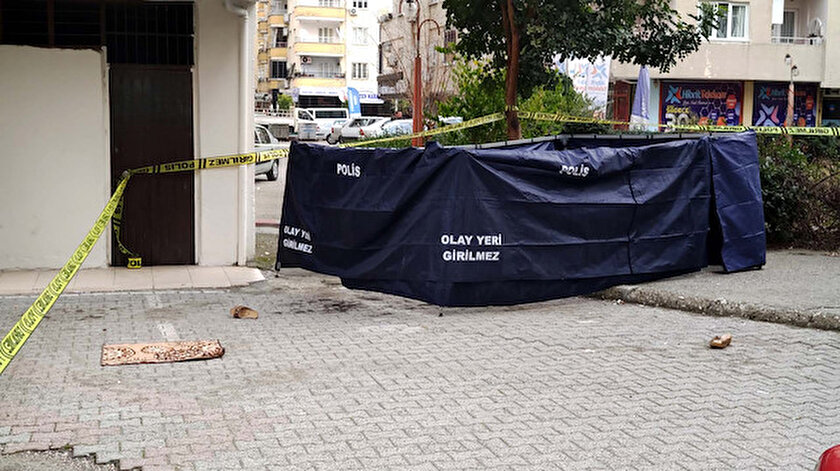 Durdane Coşkun ipte asılı olan halıyı almak isterken düşerek hayatını kaybetti.