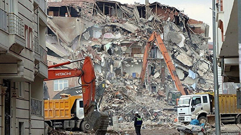 Okulların 10 Şubat'ta açılması planlanıyordu.