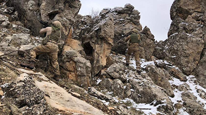 Güvenlik güçleri kar kış demeden başarılı operasyonlarını sürdürüyor.