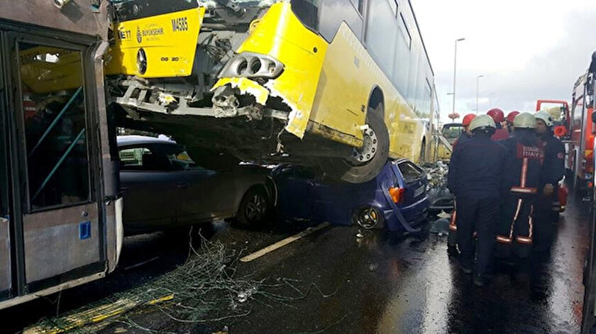 2016 yılında meydana gelen metrobüs kazasında 17 kişi zarar görmüştü.