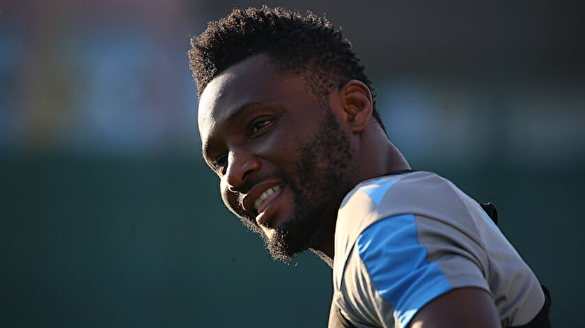 Obi Mikel: Başkan paylaşımı silmemi istedi ben de reddettim