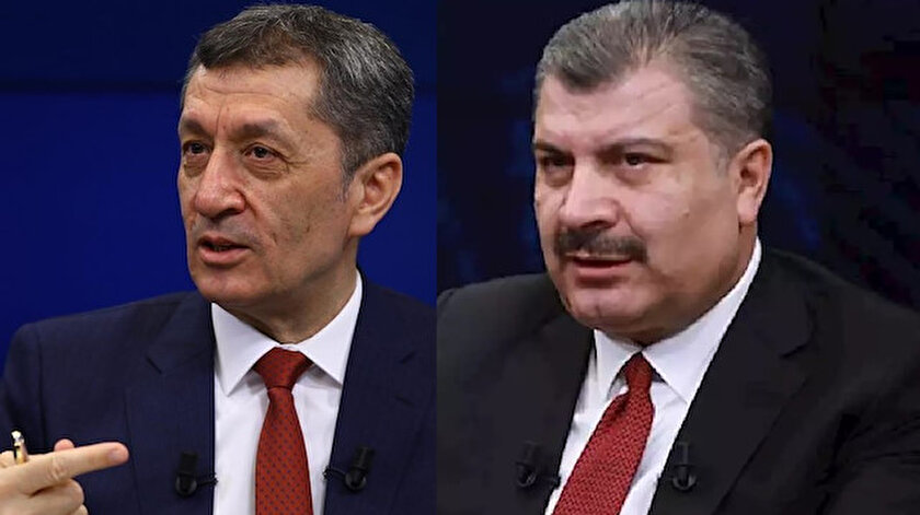 Milli Eğitim Bakanı Ziya Selçuk (solda) ve Sağlık Bakanı Fahrettin Koca (sağda).