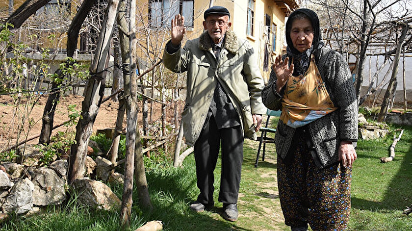 Tevhide nine, herkesi üzüm yemeğe beklediğini söyledi.