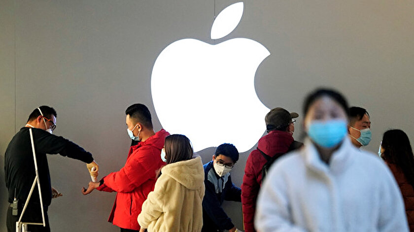 Apple binlerce lira fiyatı olan kurgu programlarından para almayacağını duyurdu