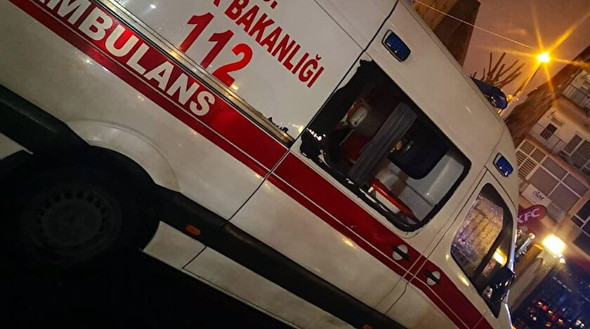 İstanbul’da bir kişi koronavirüs vakasına giden 112 ekibine saldırdı.