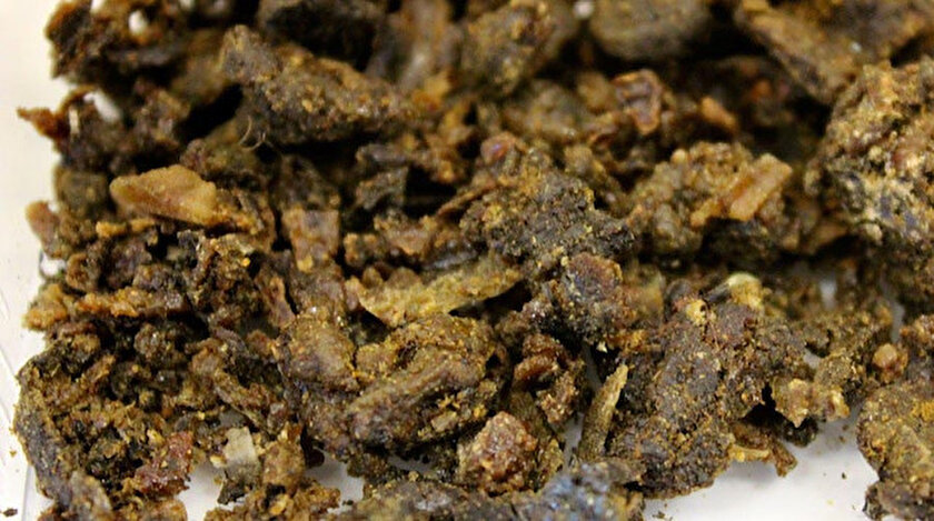 Kilosu 2 bin liraya alıcı bulan propolis, bağışıklık sistemini güçlendirdiği için insanları virüslere karşı koruyor.