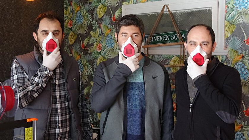 Gençler kendi imkanları ile sağlık çalışanlarına katkı sunuyor.