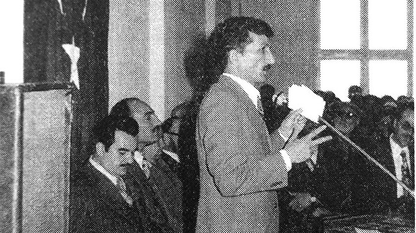 Kitabın ilk bölümünü oluşturan Yokluk İçinde Yokluk başlığıyla yer alan satırlar bütün serencamı özetliyor.