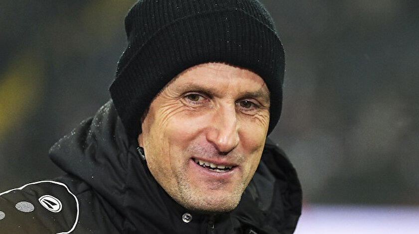 Augsburg Teknik Direktörü Heiko Herrlich diş macunundan dolayı karantinada