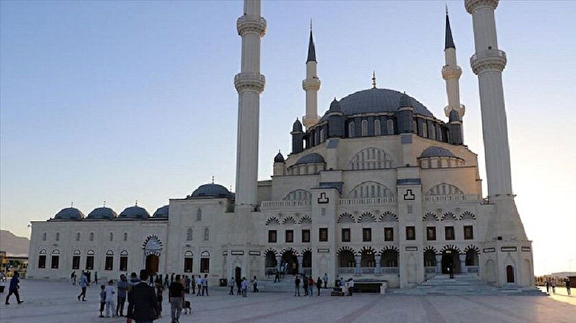 KKTCde bayram namazı sosyal mesafeye uygun kılınacak