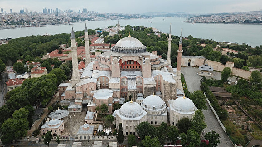 "Radyo Türkiye” projesinin reklam geliri Türkiye'ye bağışlanacak.