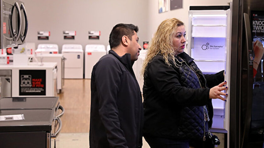 Kamu bankaları tarafından konut, taşıt, tatil ve sosyal harcamalara yönelik kredi paketleri açıklandı.