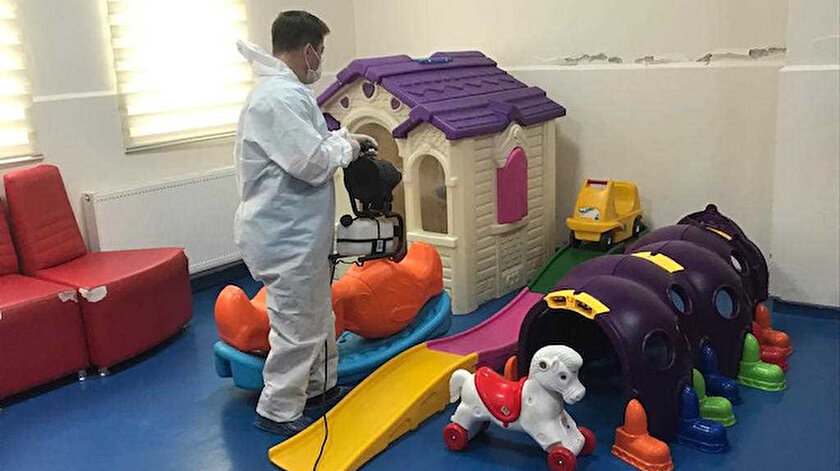 Pursaklar Belediyesi Nezaket Kreş Okulu dezenfekte edildi.