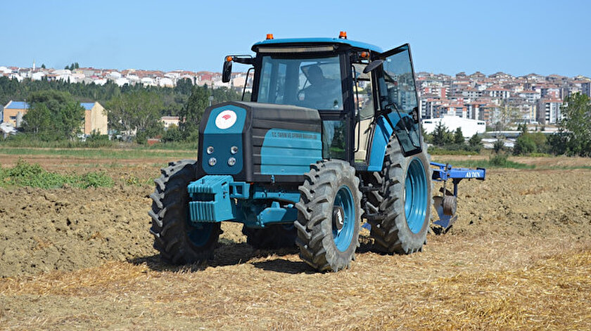Bakan Pakdemirli elektrikli traktör için tarih verdi: Dünyada ilk Türk çiftçisi kullanacak