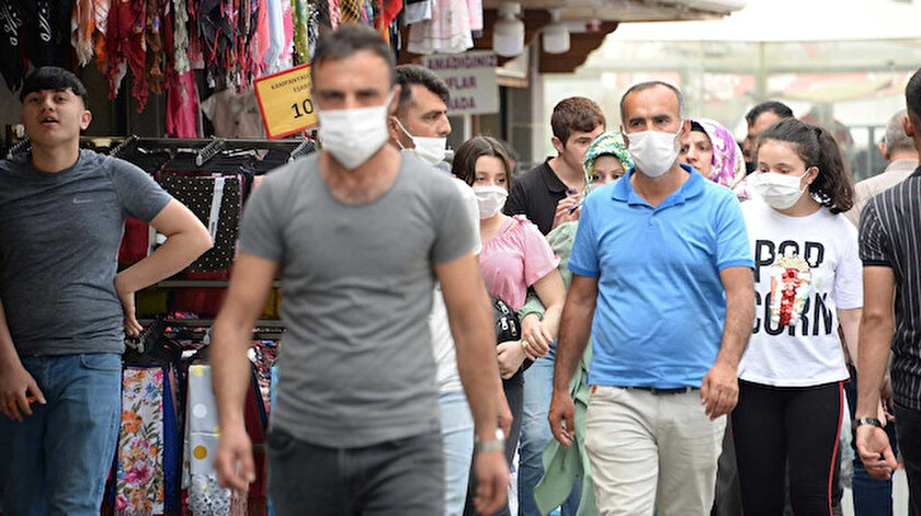 Bilim Kurulu Üyesi Tezer: Maske takma konusunda gevşedik