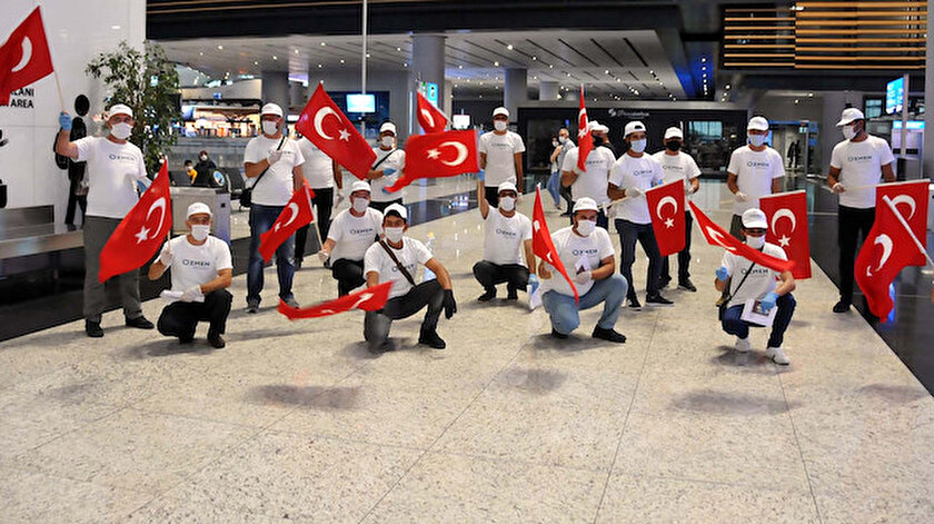 Türk işçiler, özel izinler alındıktan sonra Türk Hava Yolları'ndan kiralanan uçakla Malta'ya gittiler.
