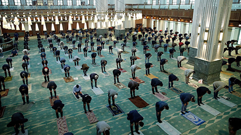 Ankara Da 15 Mart Cuma Namazi Saat Kacta Ankara Cuma Namazi Saatleri Ilcelere Gore