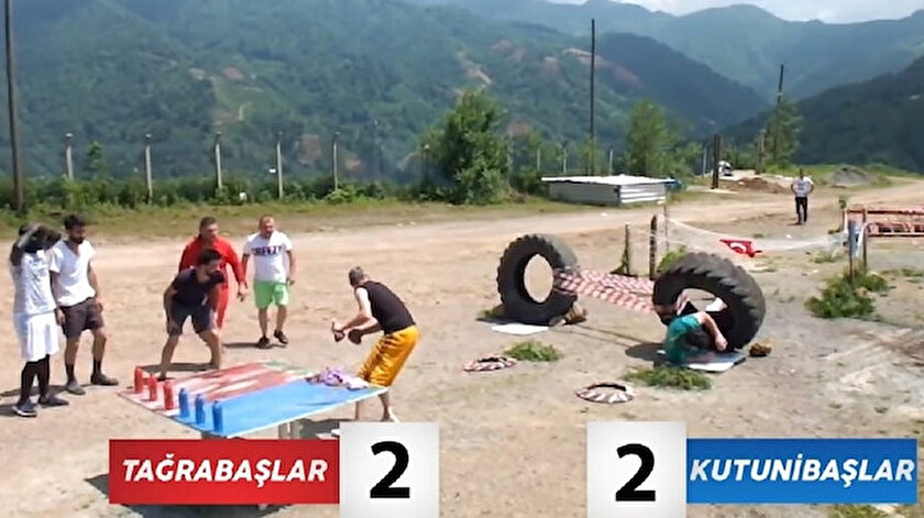 Rizeli gençlerin videosu sosyal medyada binlerce beğeni aldı.