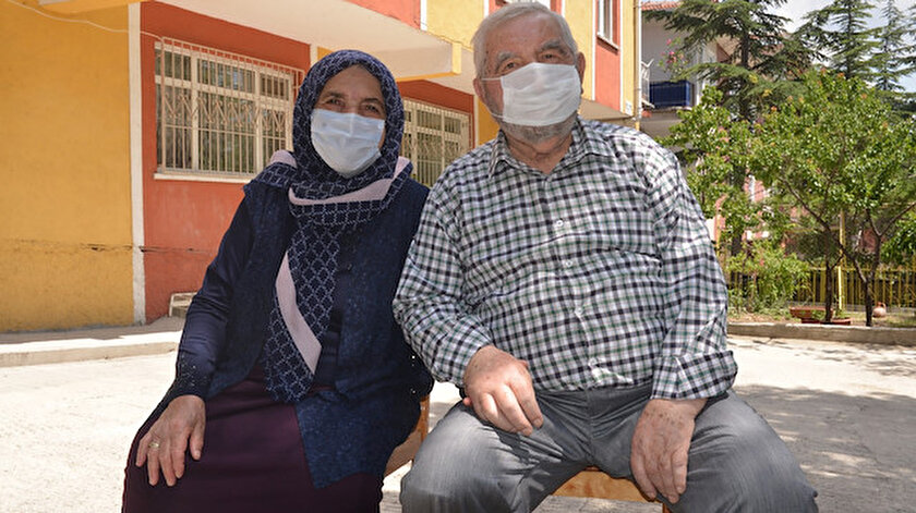 Halime ve Mehmet Çeper, koronavirüs tedavilerini ardından sağlıklarına kavuştu.
