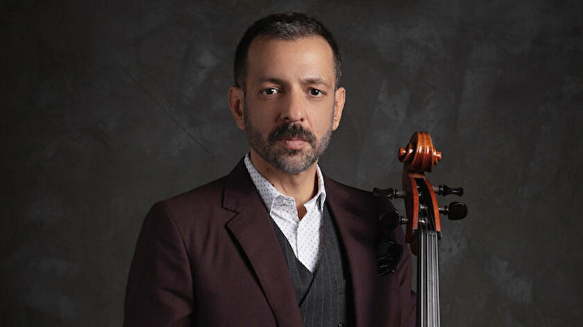 RUBATO grubunun solisti Özer Arkun, eski sevgilisi B.Y'ye 4 ay yaklaşamayacak.