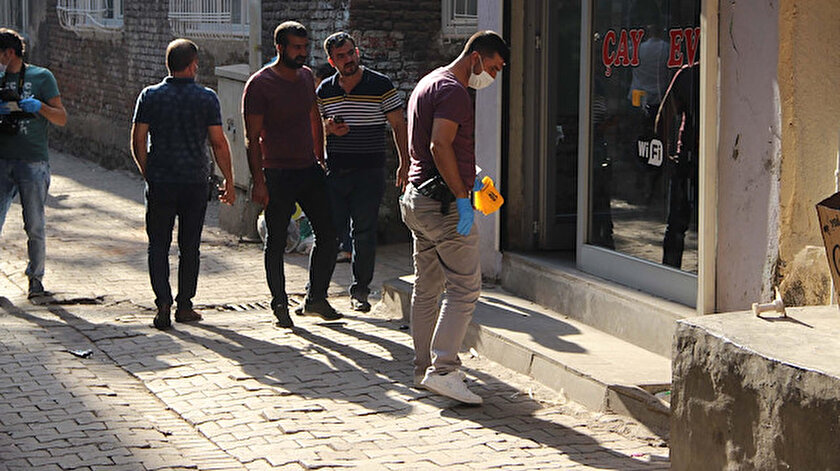 Diyarbakir Da Saldirgan Kahvehanede 3 Kisiyi Kursunladi Kacarken 5 Yasindaki Cocugu Da Oldurdu