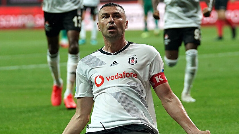 Burak Yılmaz Lille transferinin perde arkasını anlattı ...
