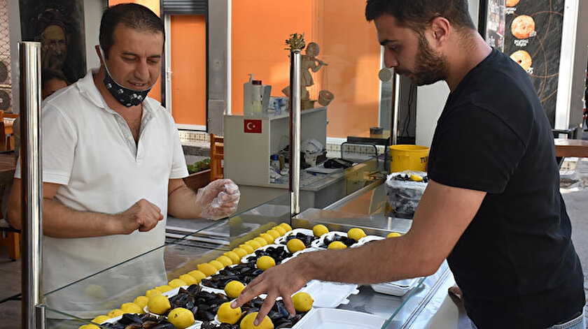 Uzmanlar, fazla mideye yenmemesi konusunda uyarıyor.
