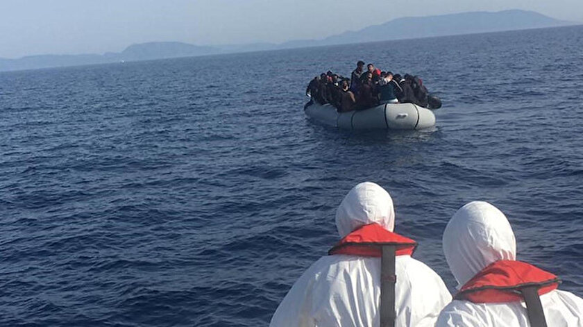 Türk tarafına itilen 43 sığınmacı kurtarıldı