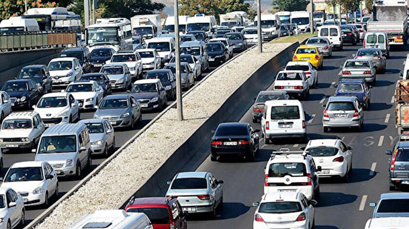 Trafiğe kayıtlı araç sayısında yüzde 46lık artış: 76 bin araç daha trafiğe katıldı