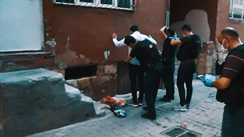 341 kişi kimlik kontrolünden geçirildi.