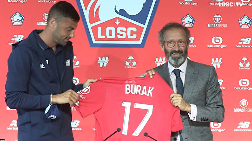 Zeki Çelikten Burak Yılmaza jest: Formasını verdi