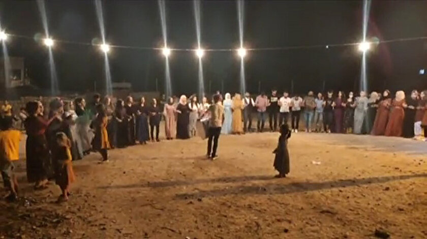Sosyal mesafe ve maske kurallarının hiçe sayıldığı, 3 gün 2 gece süren düğün yapıldı.
