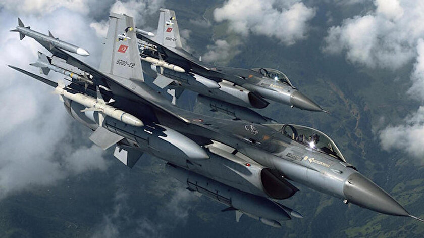 Irak'ın kuzeyindeki Zap bölgesinde dört PKK'lı teröristin hava harekatıyla etkisiz hale getirildi.