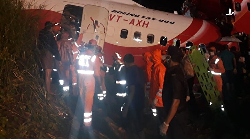 Hindistan’daki uçak kazasında ölü sayısı 16’ya, yaralı sayısı 123’e yükseldi.
