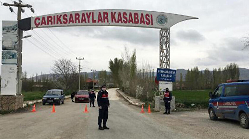 Isparta haberleri: Bir beldede koronavirüs önlemleri kapsamında kahvehaneler kapatıldı