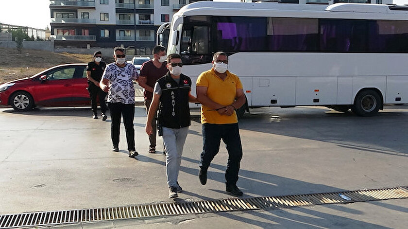 Evlenmek Isteyen Erkekleri Dolandirdilar Cete Cokertildi
