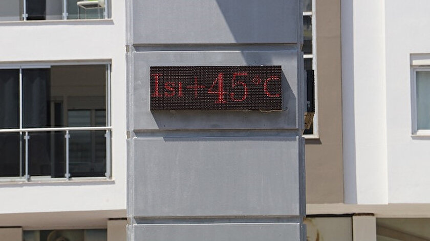 Antalyada termometreler 45 dereceyi gördü! Antalya hava durumu