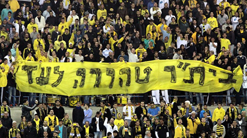 Beitar Jerusalem taraftarı.