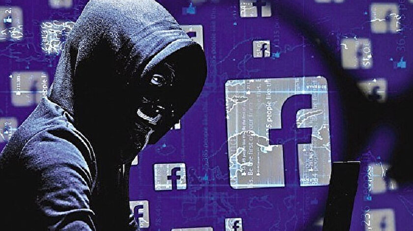 Facebook'un kullanıcıları Instagram üzerinden izlediği belirtiliyor.