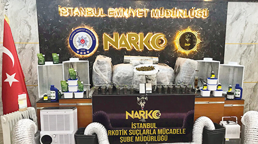 Yapılan operasyonda ele geçirilen uyuşturucu maddeler